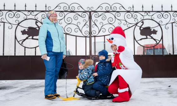 Новогодний праздник в экокомплексе "Казеевка" 05.01.2020 г. Часть 1.