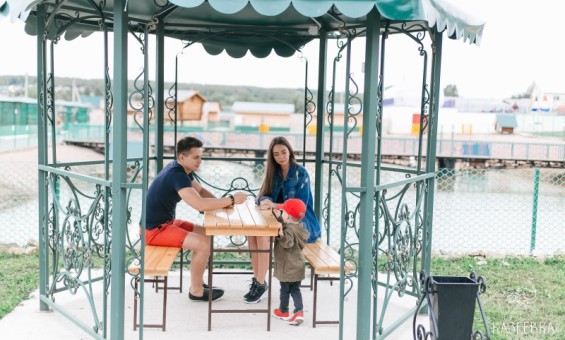 Прогулка по парковой территории